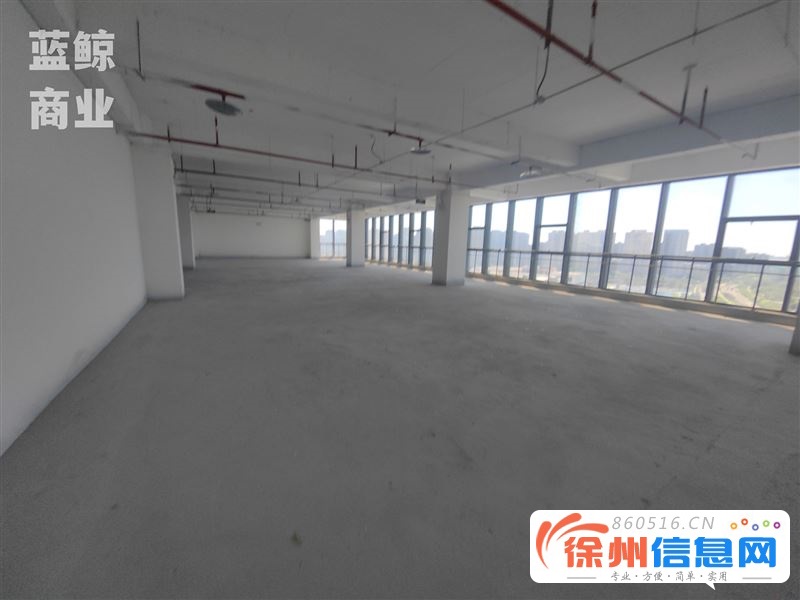 金龙湖旁1000平明阳广场整层一手现房纯办公欢迎看房